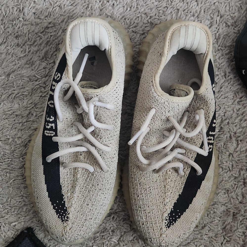 HP7870 Adidas Boost V2 Slate Size 6